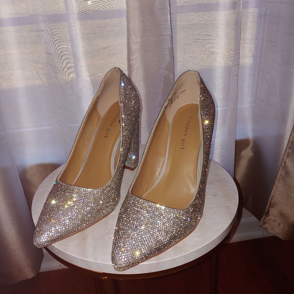 Madden Girl Women's Symbol Pumps